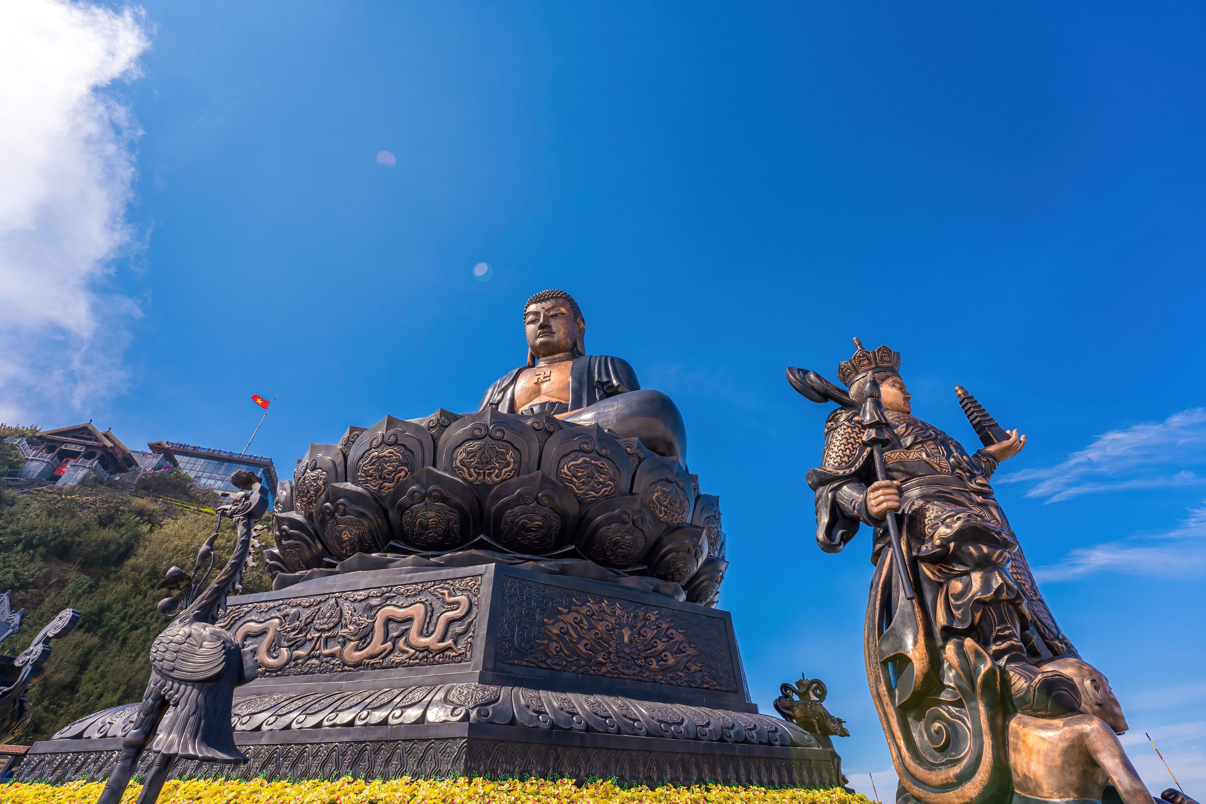 VIETNAM SA PA FANSIPAN + ALPINE COASTER & HALONG BAY CRUISE