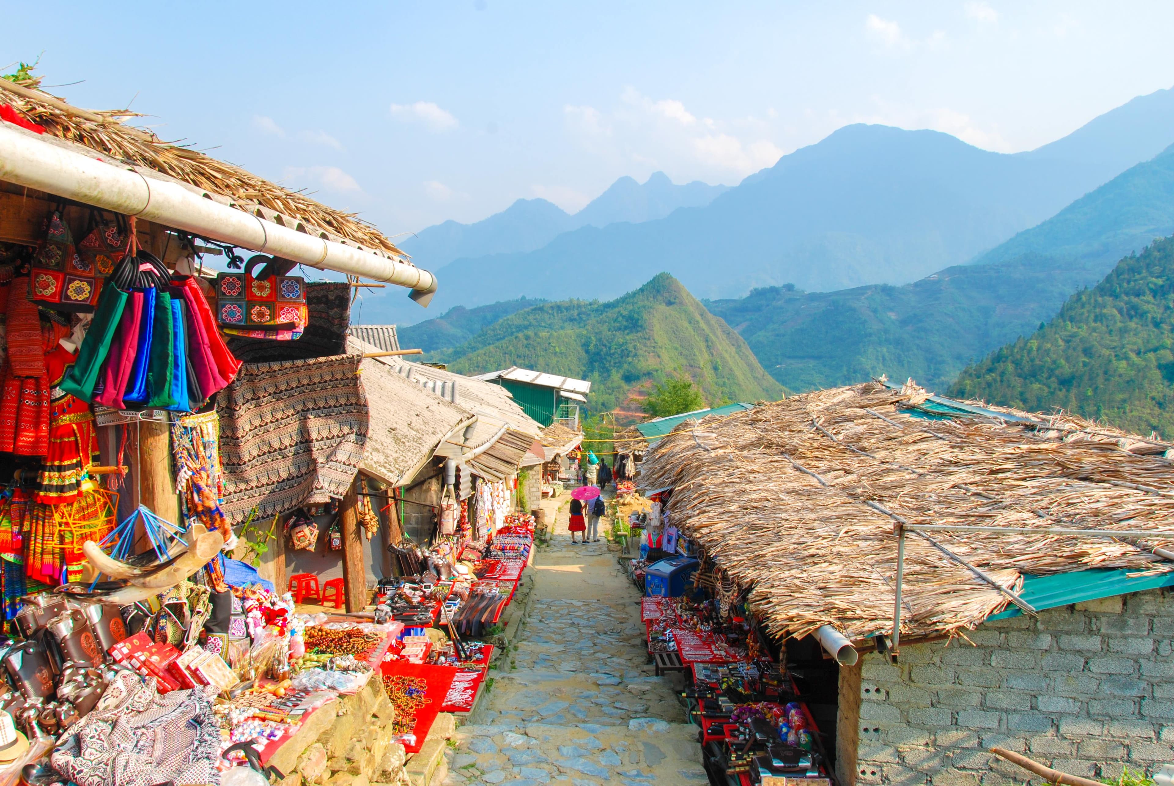 VIETNAM SA PA FANSIPAN + HANOI LITTLE VENICE & HALONG BAY CRUISE