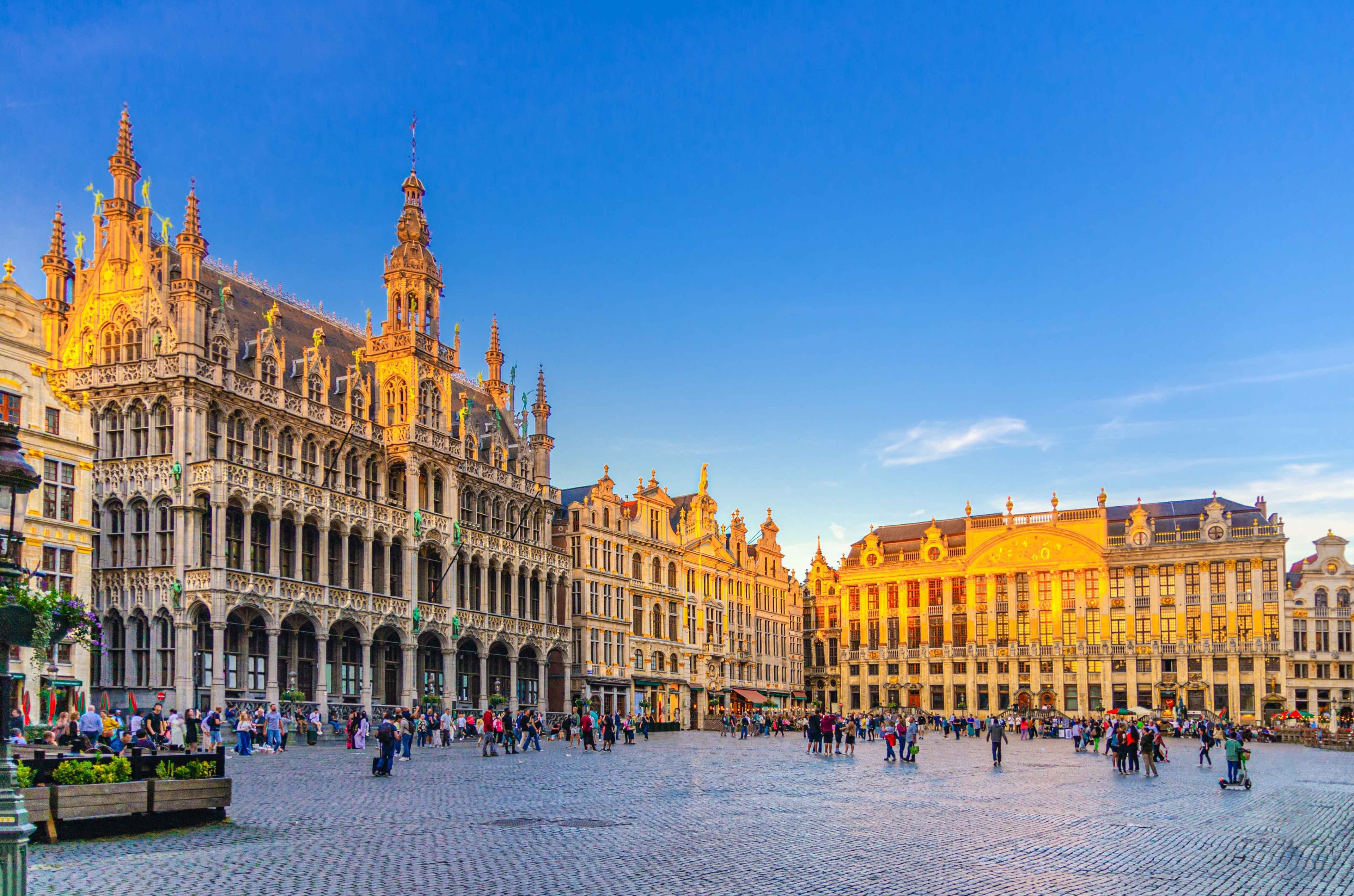 WEST EUROPE 9 COUNTRIES + LA VALLE VILLAGE