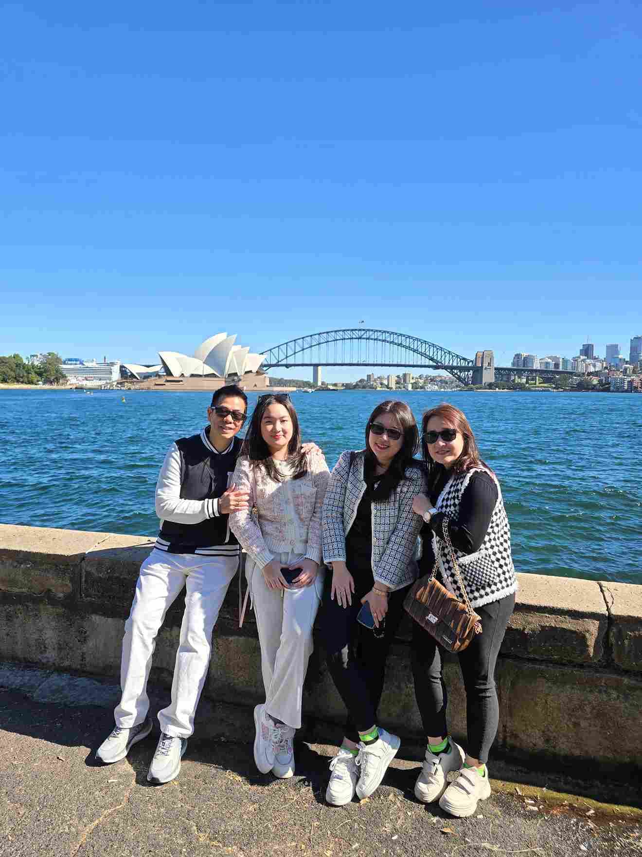 SPRING SUPERSALE AUSTRALIA + PUFFING BILLY & CHADSTONE OUTLET (Sydney - Melbourne)