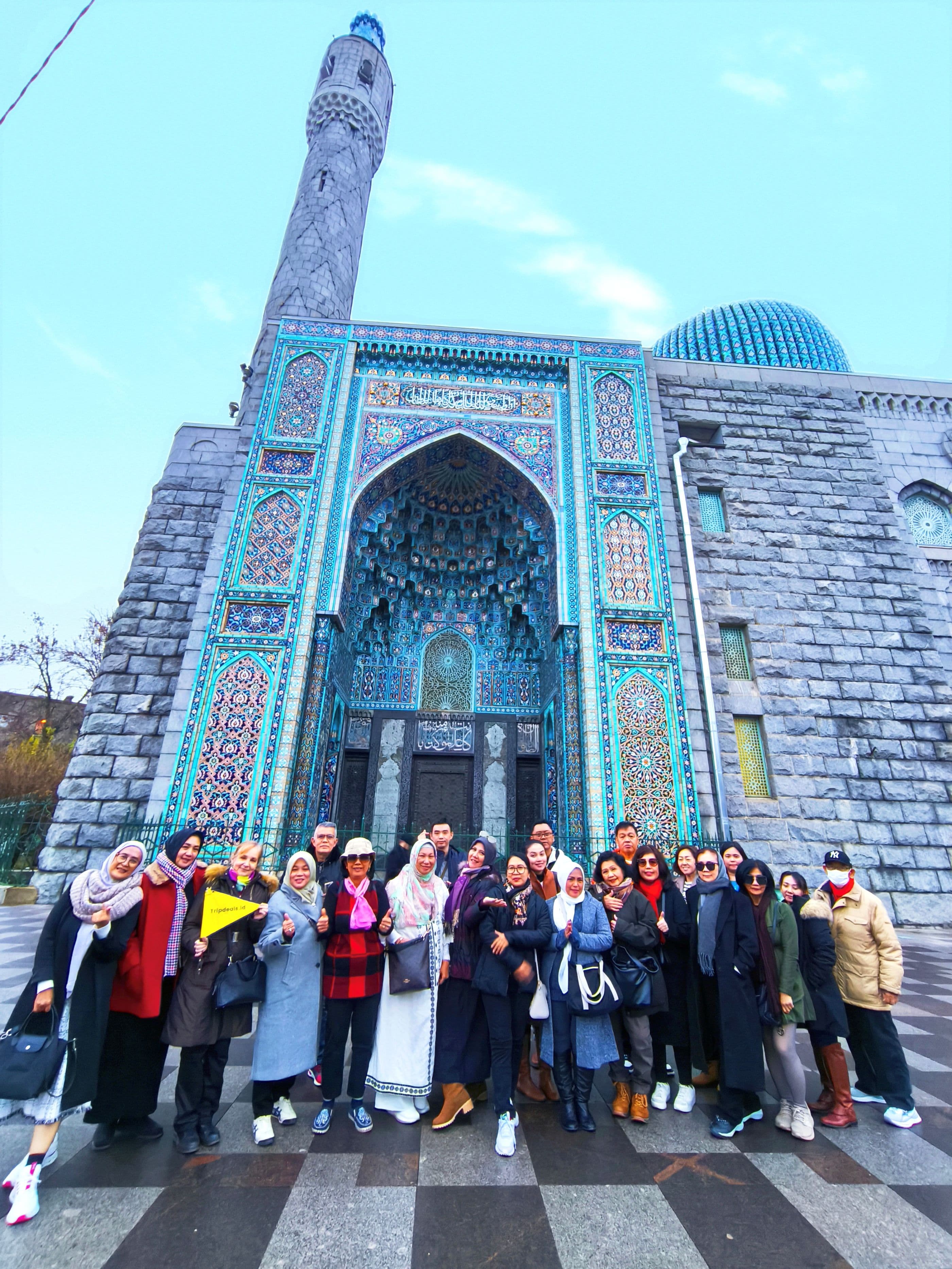 ENCHANTING RUSSIA MOSCOW & PETERSBURG