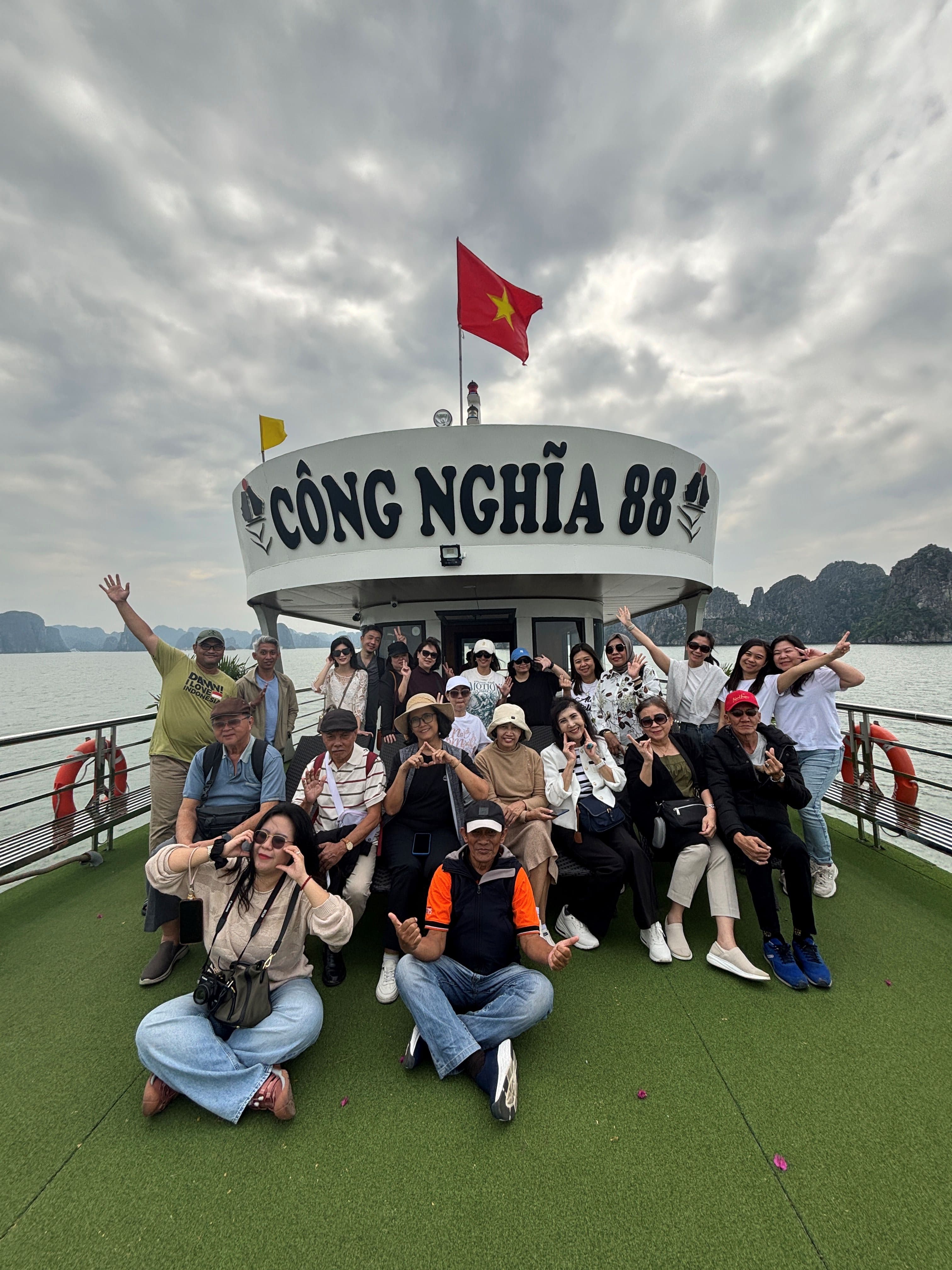 VIETNAM SA PA FANSIPAN + ALPINE COASTER & HALONG BAY CRUISE