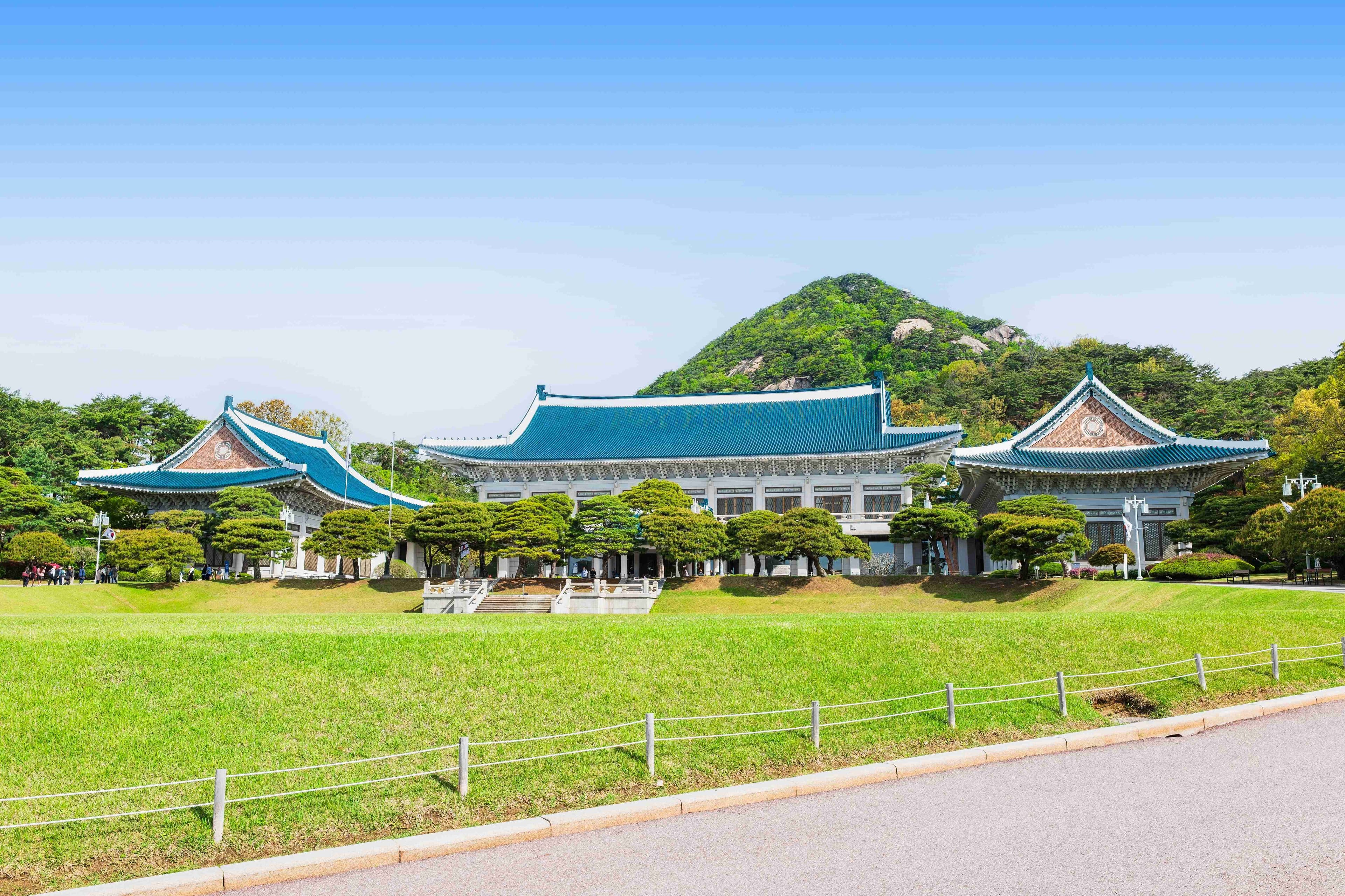 SUPER SALE KOREA FAIRYTALE VILLAGE + STARFIELD LIBRARY