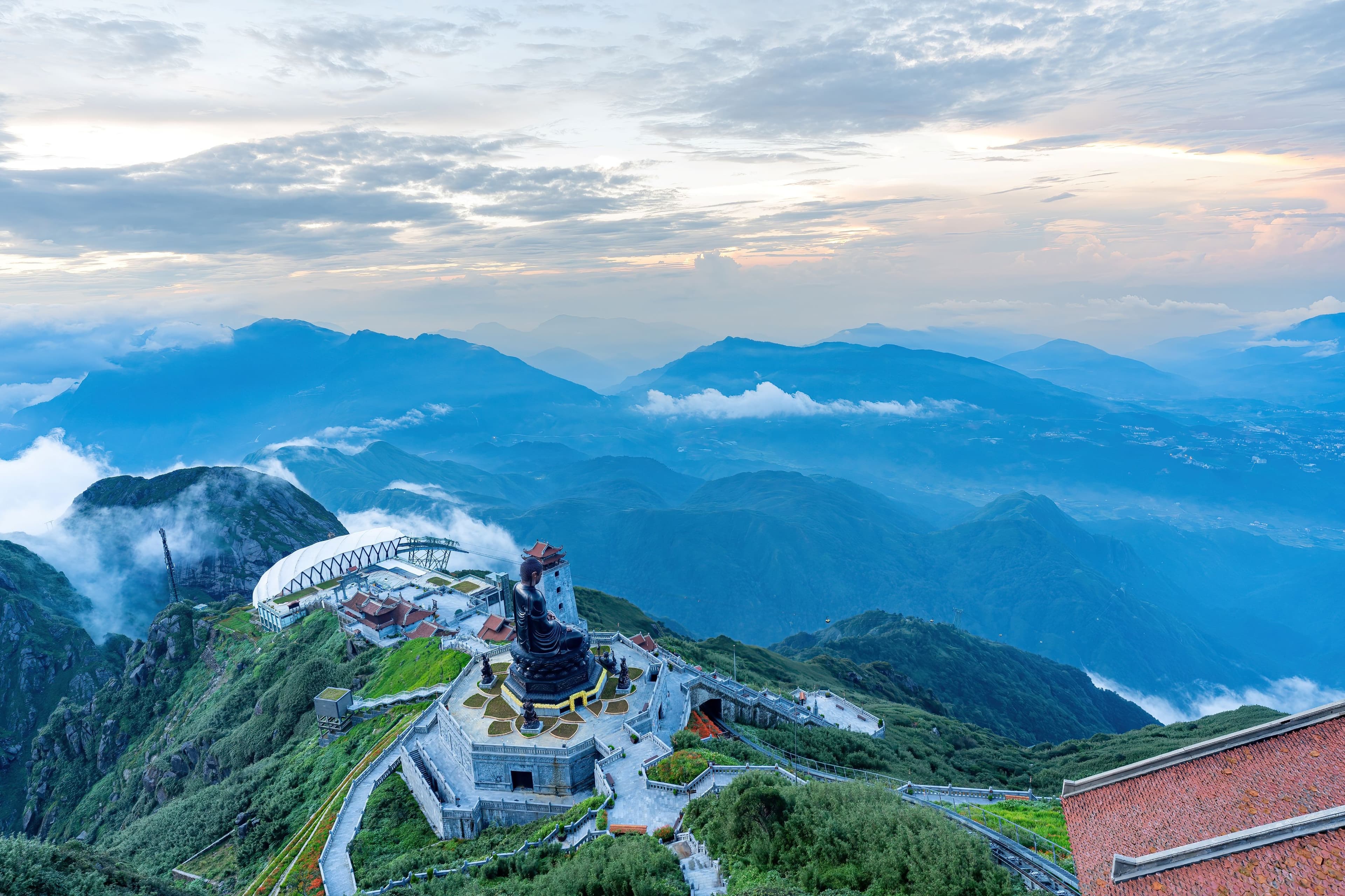 VIETNAM SA PA FANSIPAN + ALPINE COASTER & HALONG BAY CRUISE