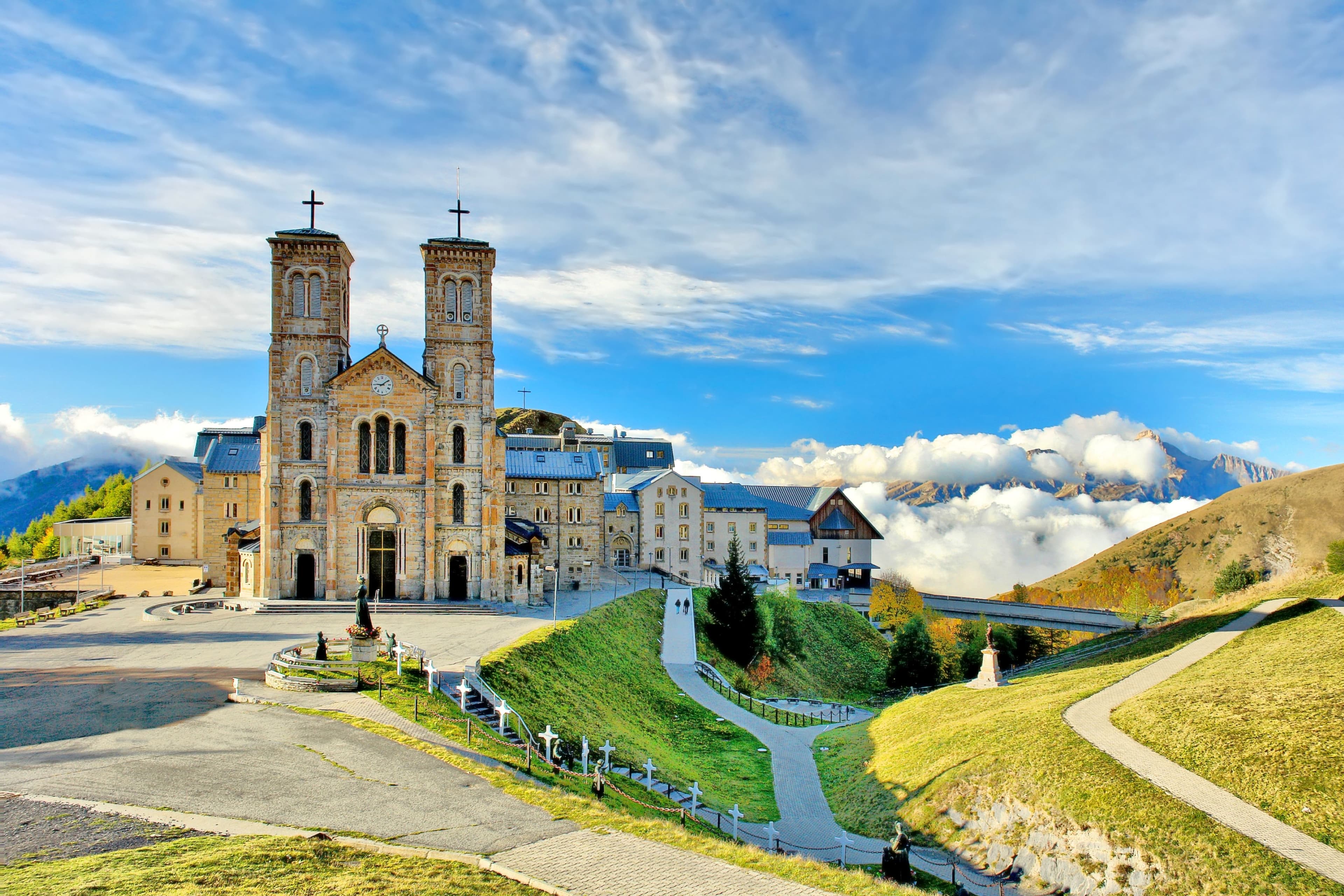 FRANCE ITALY + LA SALETTE & ASSISI
