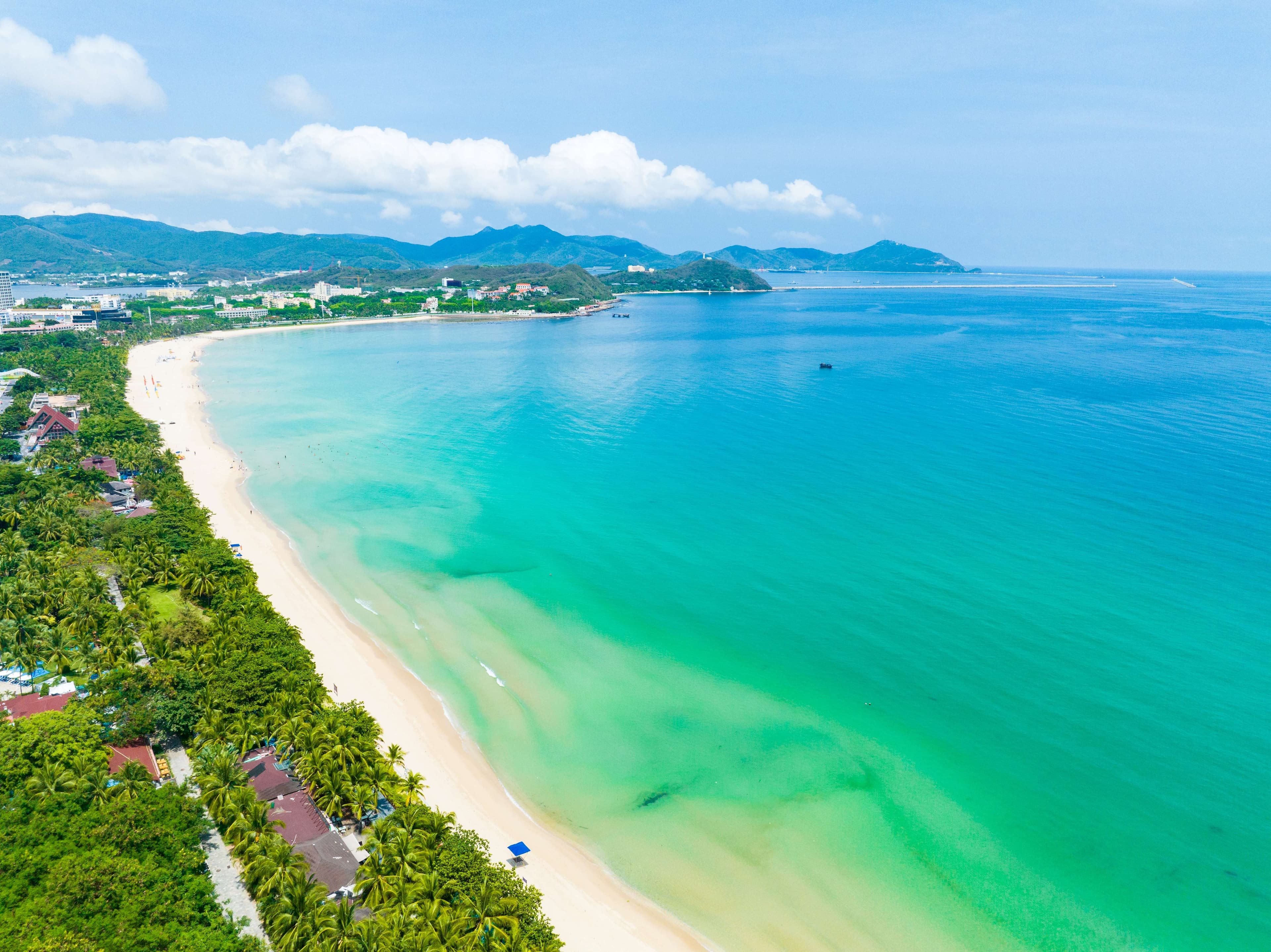 Dadonghai Beach
