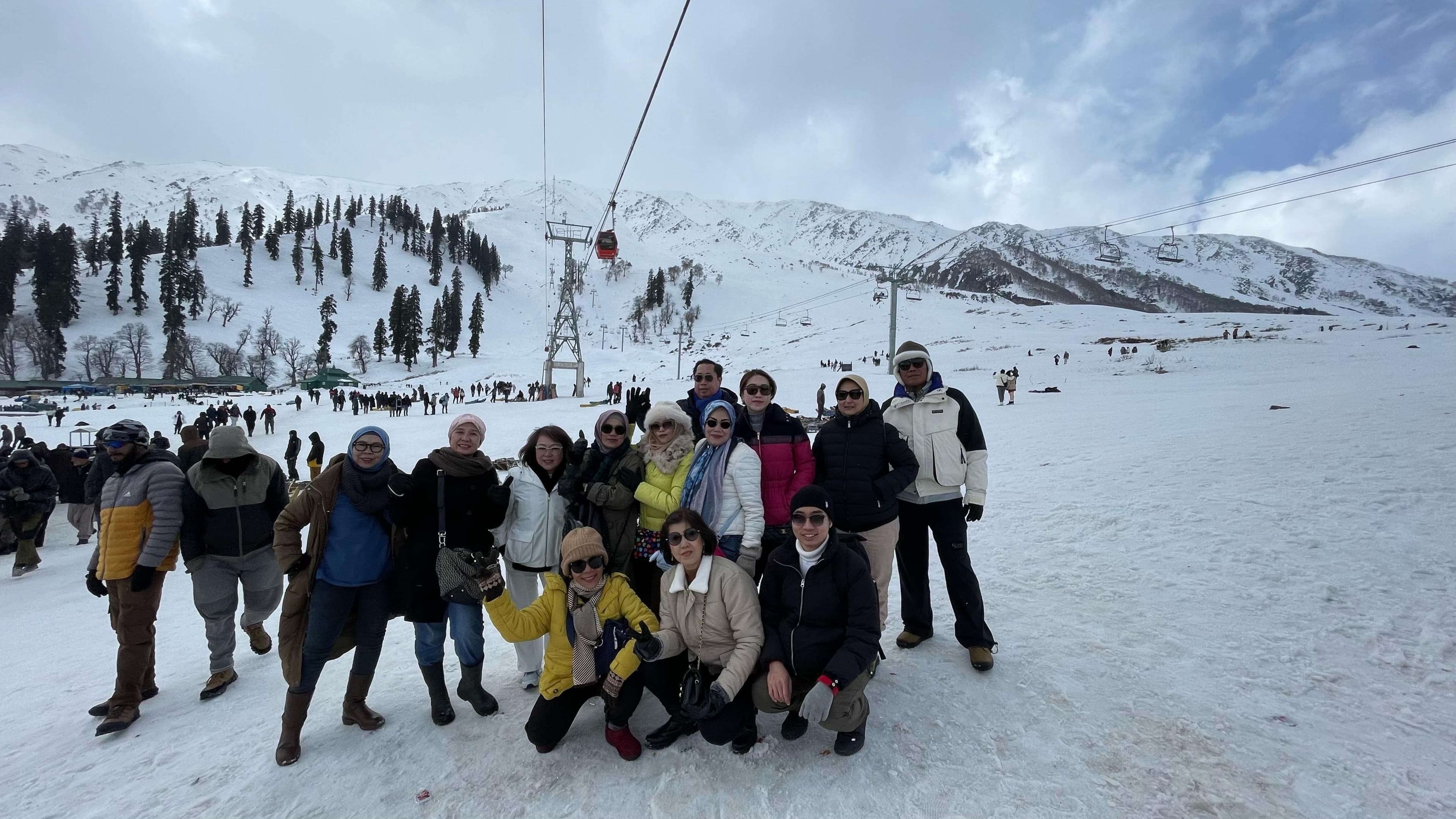 Gulmarg ski resort in Kashmir-IMG